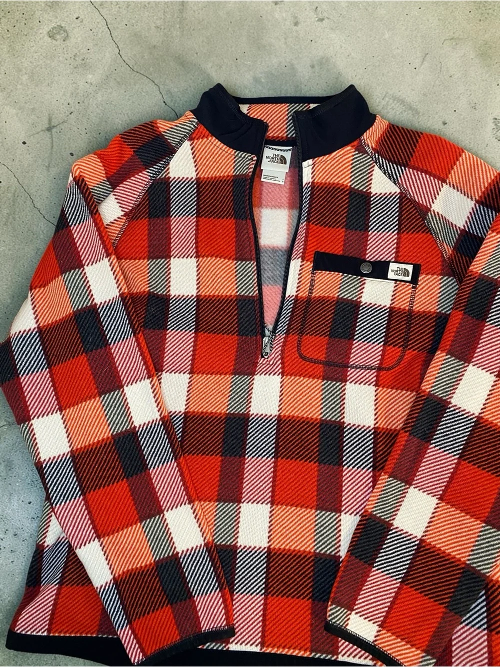 THE NORTH FACE - Men's Red Plaid Half-Zip Fleece Sweater